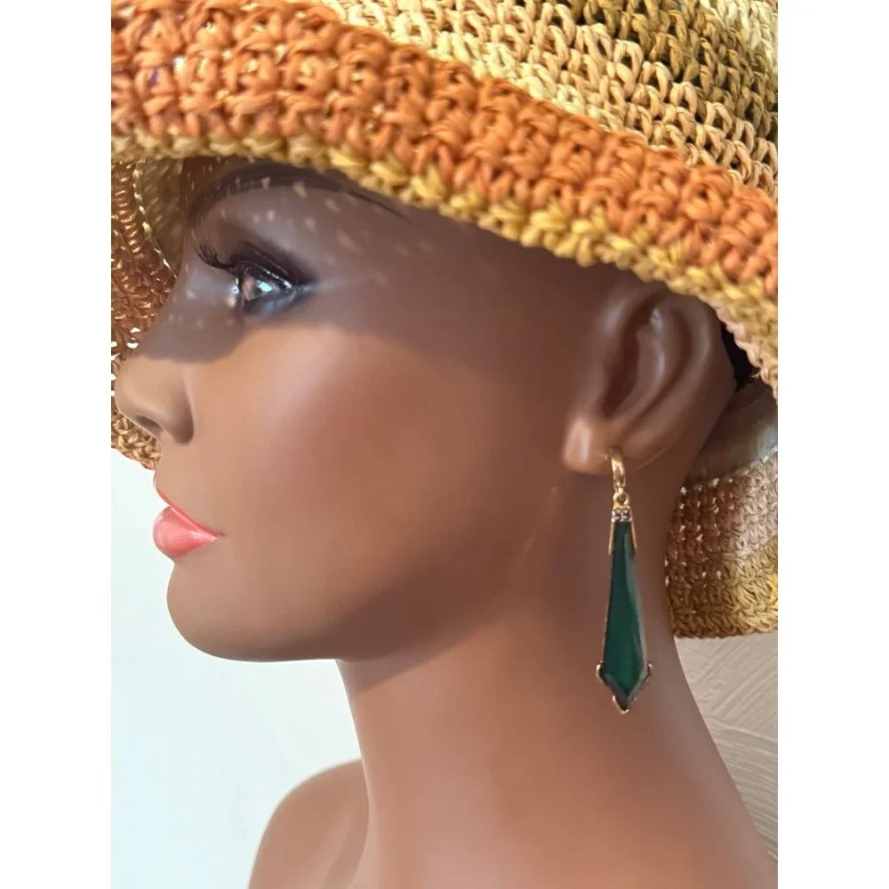 Pointed Green Drop‎ Earrings